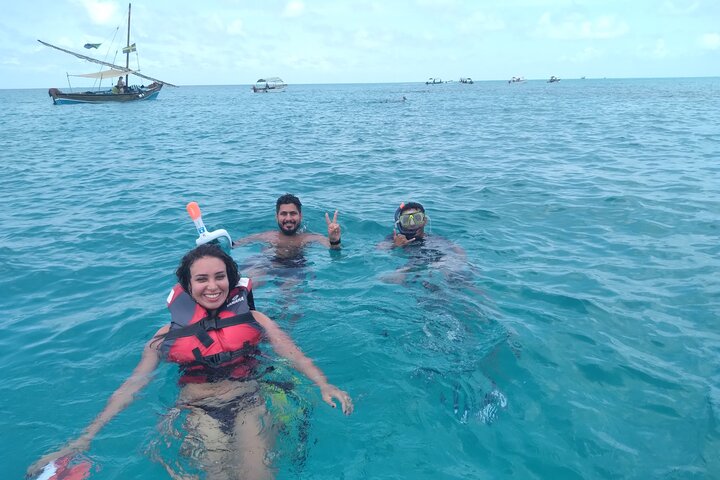 Dolphins and Snorkling at Mnemba 12